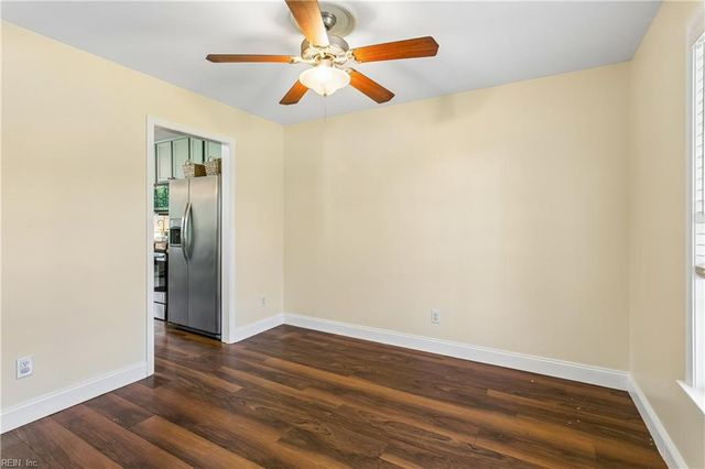 2357 Jenkins Neck RD, Hayes, VA 23072