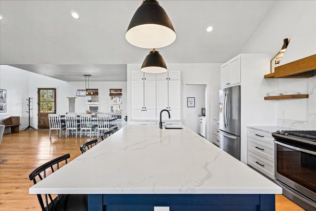 5284 S Falcon Point Ct, Spokane, WA 99224