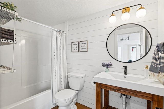 5284 S Falcon Point Ct, Spokane, WA 99224