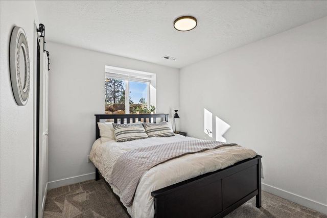 5284 S Falcon Point Ct, Spokane, WA 99224