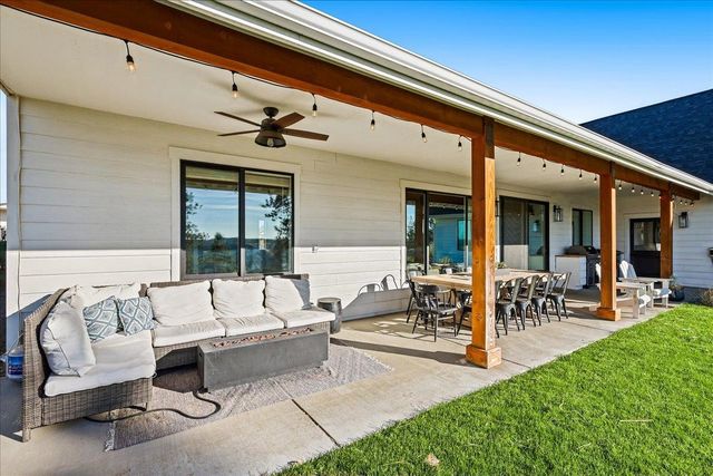 5284 S Falcon Point Ct, Spokane, WA 99224