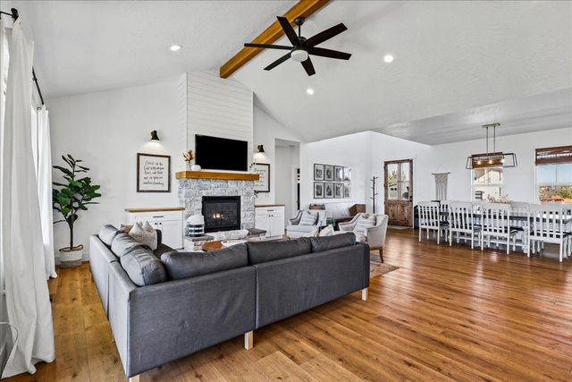 5284 S Falcon Point Ct, Spokane, WA 99224