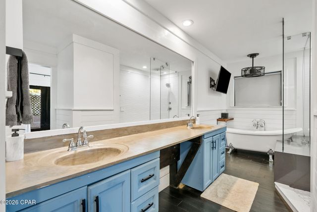 910 Sea Robin Lane, Panama City Beach, FL 32408