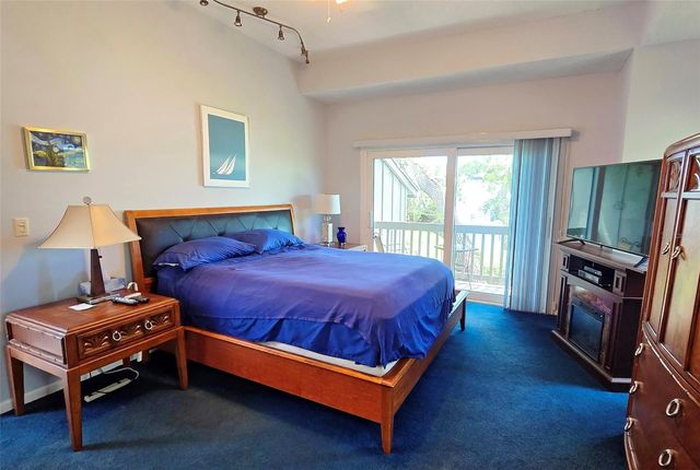 1335 LANDINGS DRIVE 9, Sarasota, FL 34231