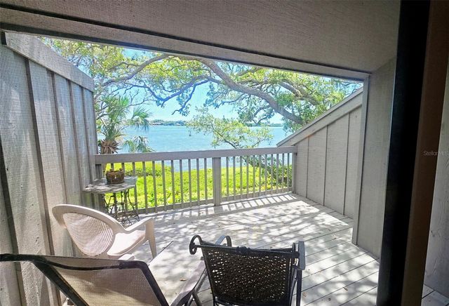 1335 LANDINGS DRIVE 9, Sarasota, FL 34231