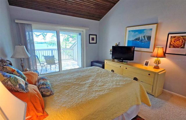 1335 LANDINGS DRIVE 9, Sarasota, FL 34231