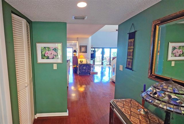 1335 LANDINGS DRIVE 9, Sarasota, FL 34231
