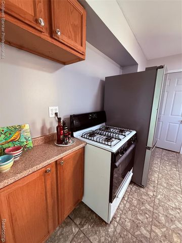 1449 Jewell Street, Ferndale, MI 48220