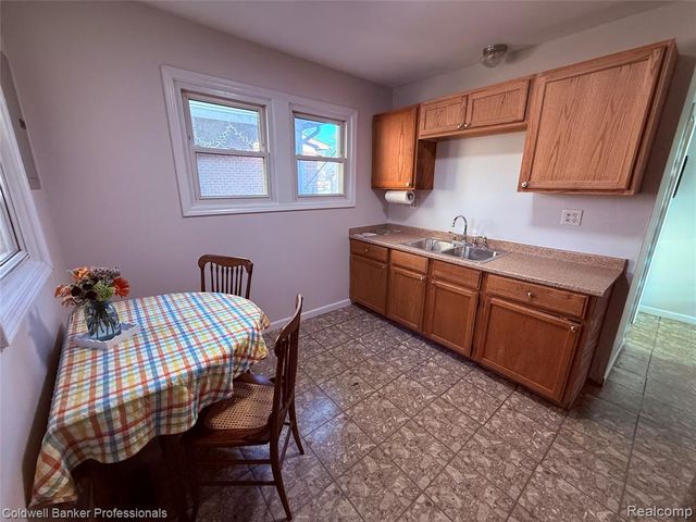 1449 Jewell Street, Ferndale, MI 48220