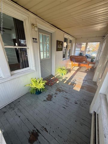 1449 Jewell Street, Ferndale, MI 48220