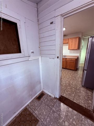 1449 Jewell Street, Ferndale, MI 48220