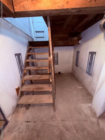 1449 Jewell Street, Ferndale, MI 48220