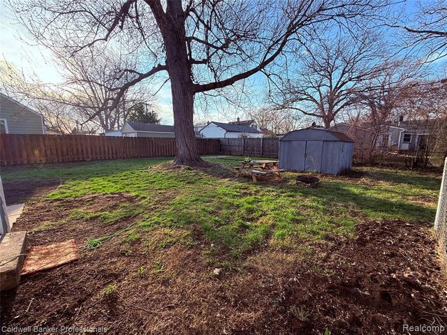 1449 Jewell Street, Ferndale, MI 48220