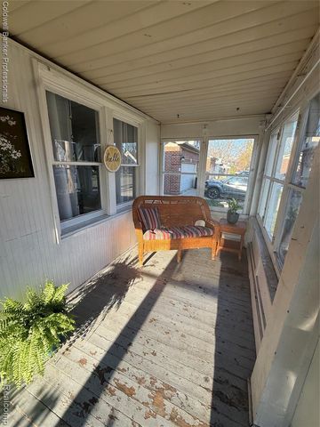 1449 Jewell Street, Ferndale, MI 48220