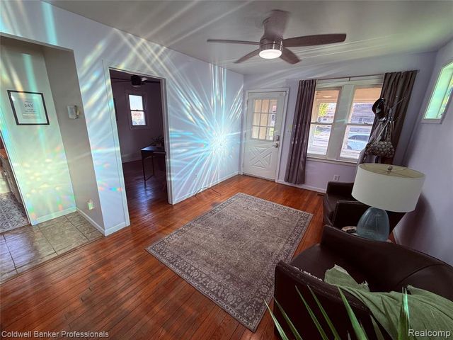 1449 Jewell Street, Ferndale, MI 48220