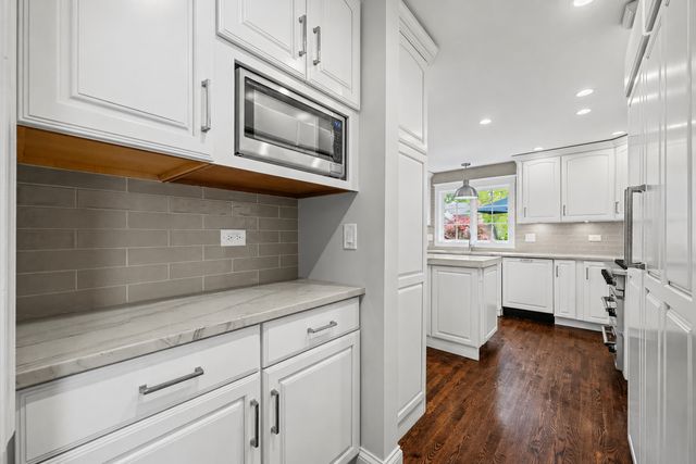 1258 Scott Avenue, Winnetka, IL 60093