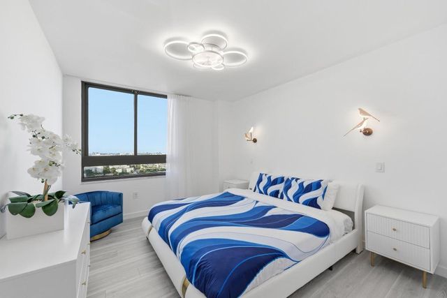 1330 West Avenue 1711, Miami Beach, FL 33139