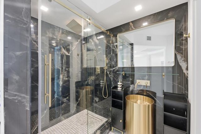 1330 West Avenue 1711, Miami Beach, FL 33139