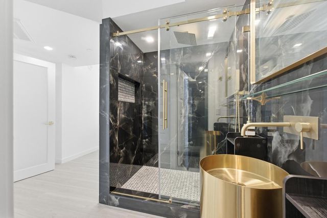 1330 West Avenue 1711, Miami Beach, FL 33139