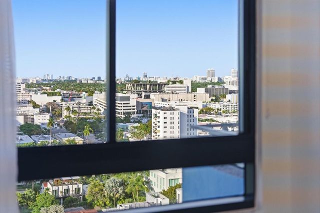 1330 West Avenue 1711, Miami Beach, FL 33139