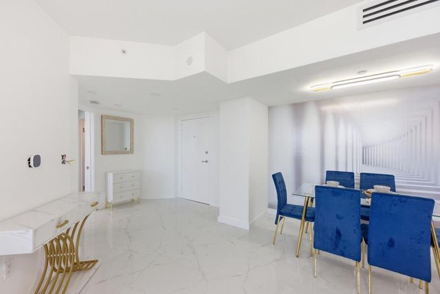 1330 West Avenue 1711, Miami Beach, FL 33139