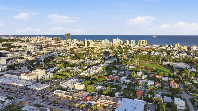 1330 West Avenue 1711, Miami Beach, FL 33139