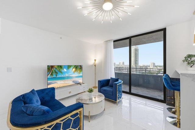 1330 West Avenue 1711, Miami Beach, FL 33139