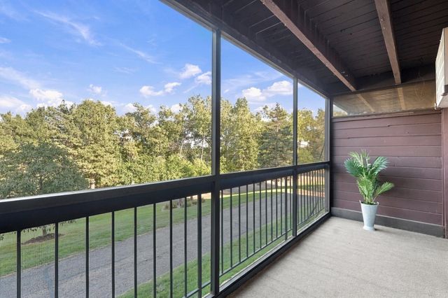 4350 Trenton Lane N 116, Plymouth, MN 55442