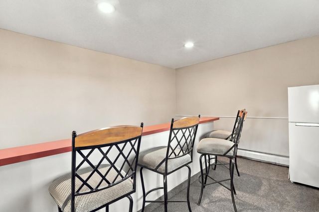 4350 Trenton Lane N 116, Plymouth, MN 55442