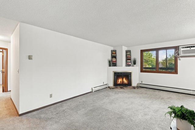 4350 Trenton Lane N 116, Plymouth, MN 55442