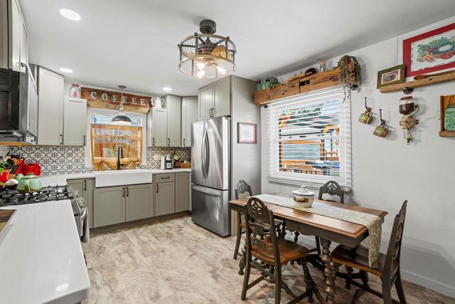 6108 51st AVENUE, Kenosha, WI 53142