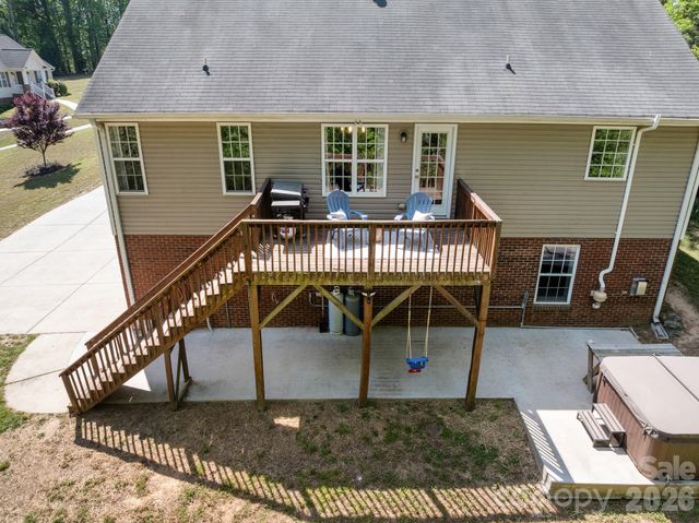 441 Carriage Lane, Linwood, NC 27299
