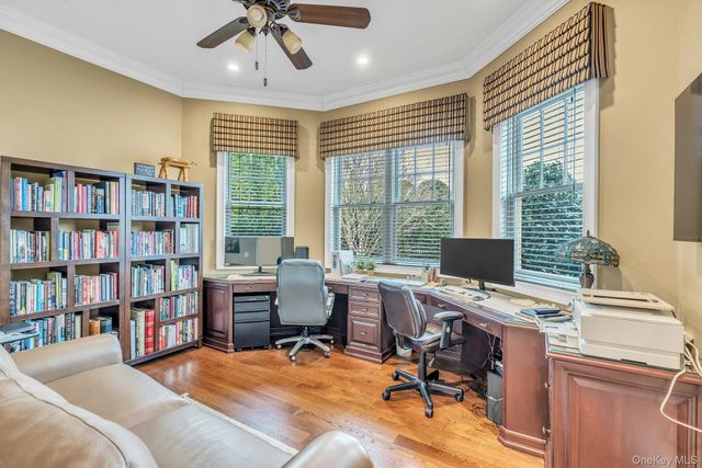 4 Shoal Drive, West Islip, NY 11795