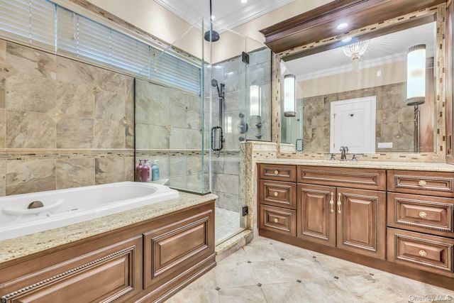 4 Shoal Drive, West Islip, NY 11795