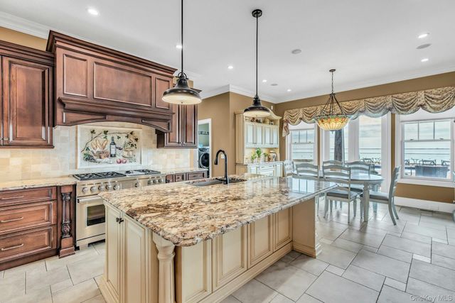 4 Shoal Drive, West Islip, NY 11795