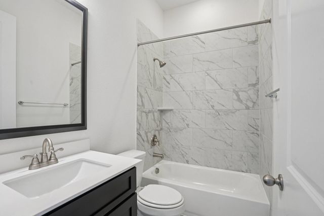 5219 Timpson Drive, Manvel, TX 77578