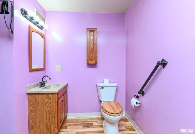 118 S LOCUST Street, Williamsfield, IL 61489