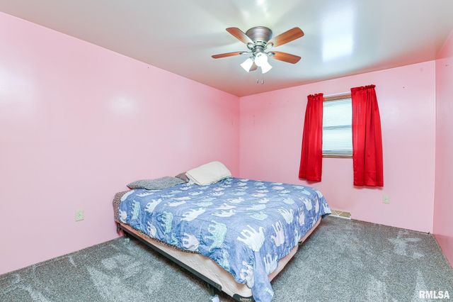 118 S LOCUST Street, Williamsfield, IL 61489