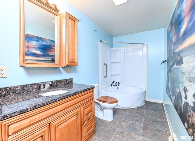 118 S LOCUST Street, Williamsfield, IL 61489