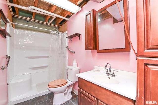 118 S LOCUST Street, Williamsfield, IL 61489