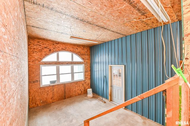 118 S LOCUST Street, Williamsfield, IL 61489