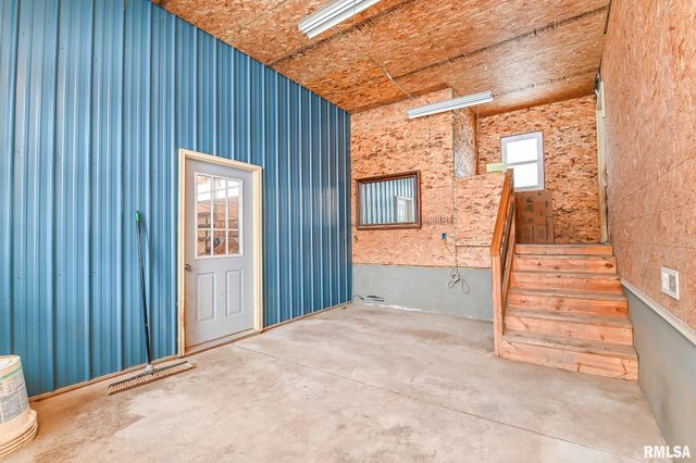 118 S LOCUST Street, Williamsfield, IL 61489