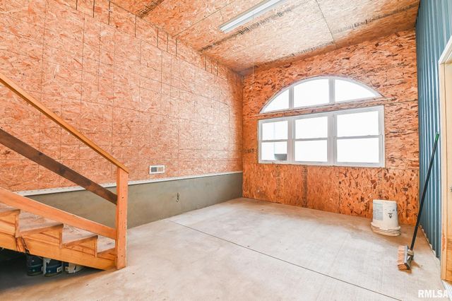 118 S LOCUST Street, Williamsfield, IL 61489