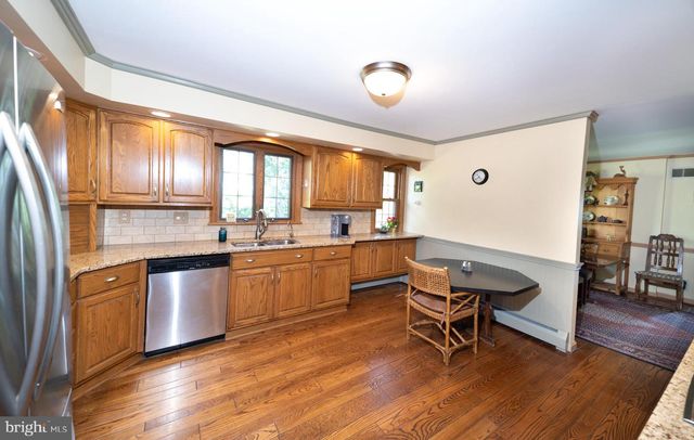 100 ALBRIGHT DR, Hanover, PA 17331