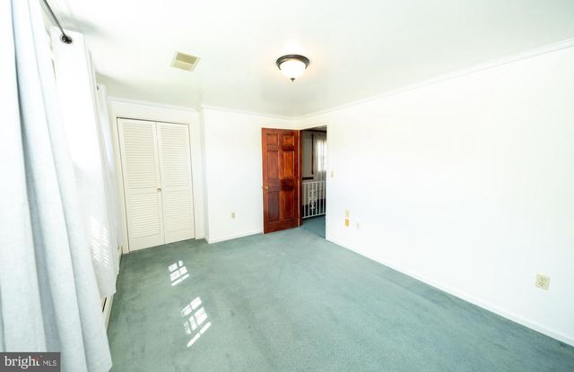 100 ALBRIGHT DR, Hanover, PA 17331