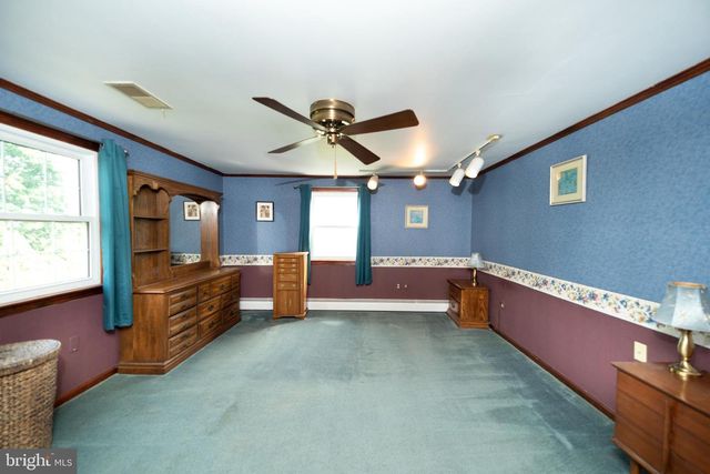 100 ALBRIGHT DR, Hanover, PA 17331