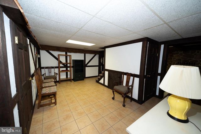 100 ALBRIGHT DR, Hanover, PA 17331