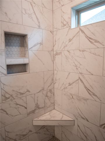 2128 S Magnificent Loop, Fayetteville, AR 72701