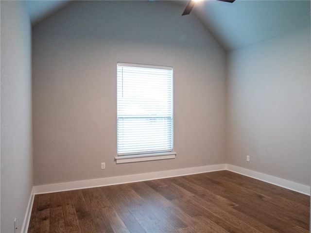 2128 S Magnificent Loop, Fayetteville, AR 72701