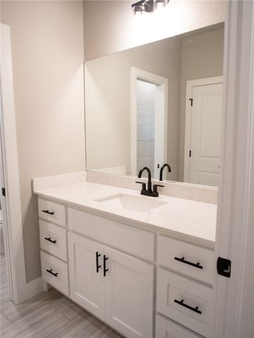 2128 S Magnificent Loop, Fayetteville, AR 72701